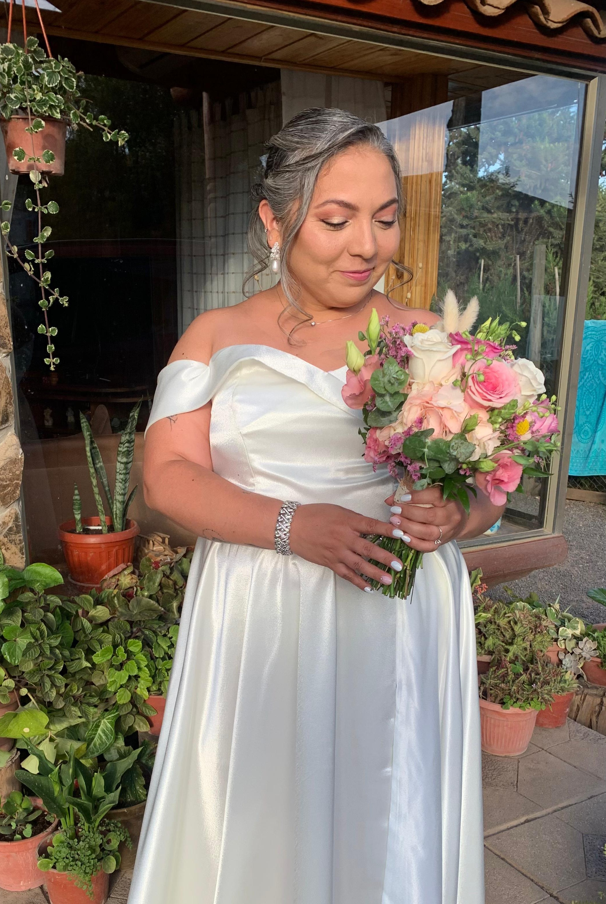 Novia Clásica - Belleza Natural